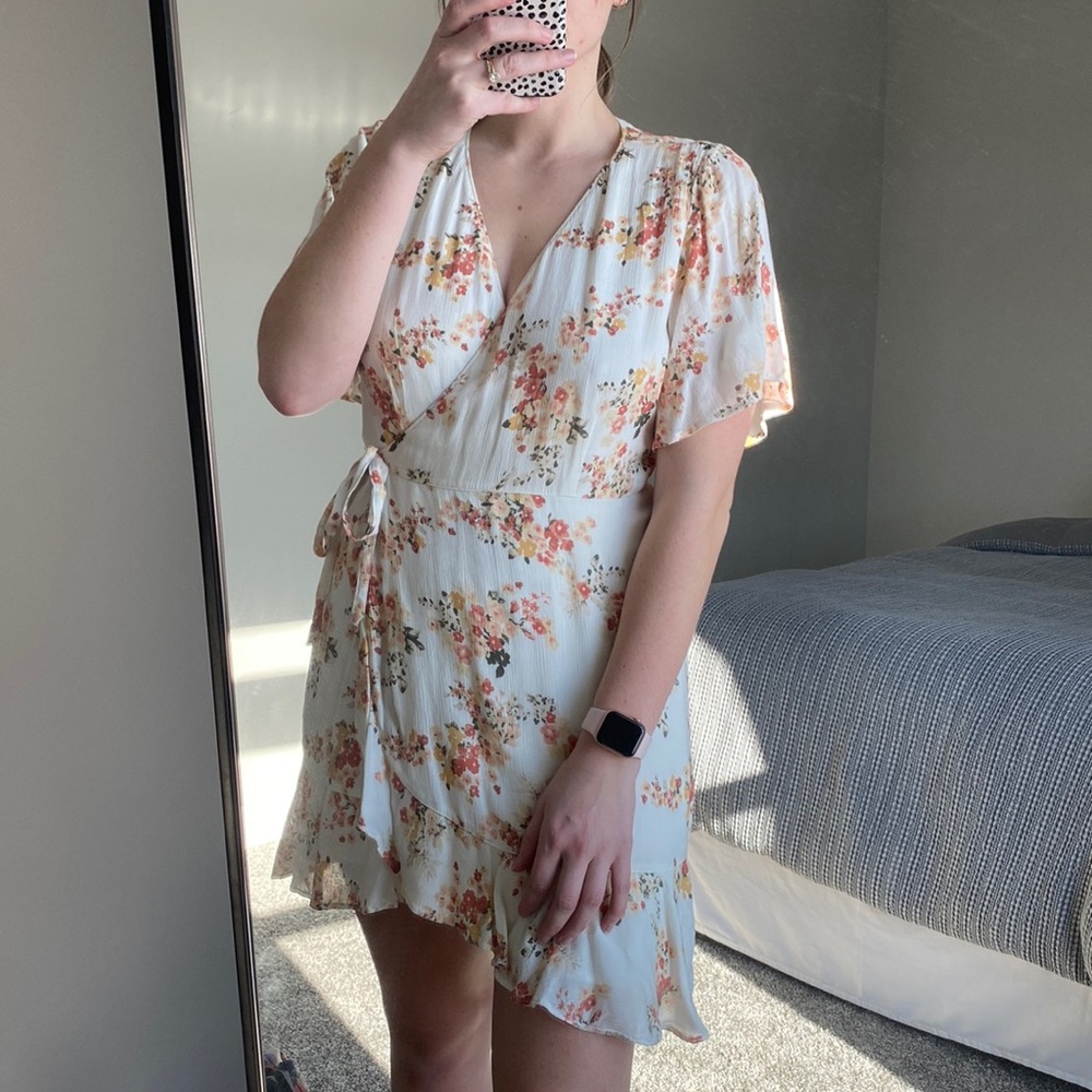 NWT Abercrombie and fitch floral wrap dress